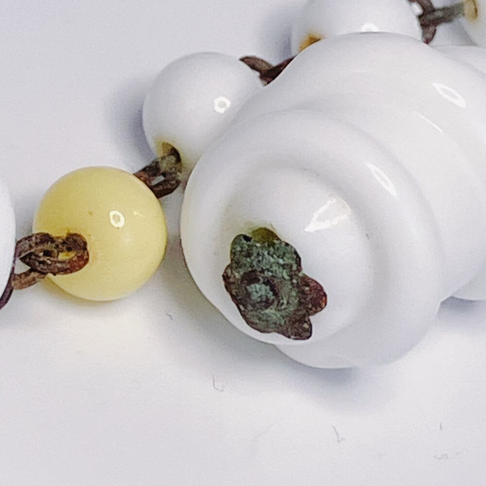 Vintage Milk Glass Lariat Necklace Long Knotted Beaded Y Drop Fun Folk Art Style - Picture 9 of 13